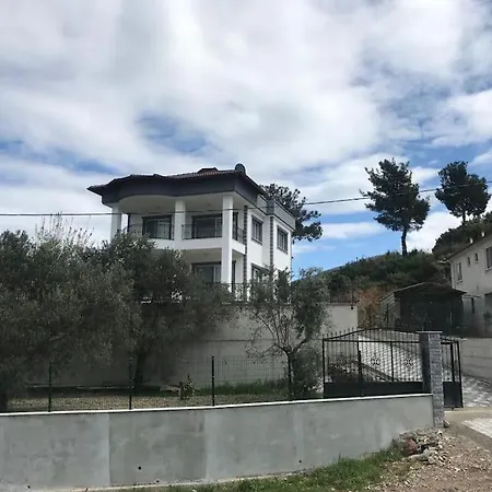 Oktapolis Villa *